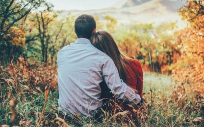 Cuatro cosas que hacen las parejas para tener una relación feliz y duradera.