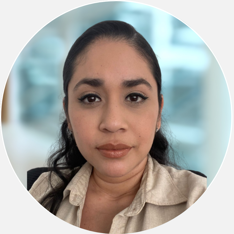 Foto de perfil de LinkedIn mujer moderno Deyanira